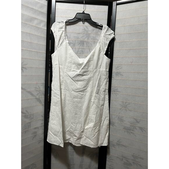 WAYF White Cotton Eyelet Mini Dress XL NWT Party Holidays Family Photos Wedding - Picture 3 of 9